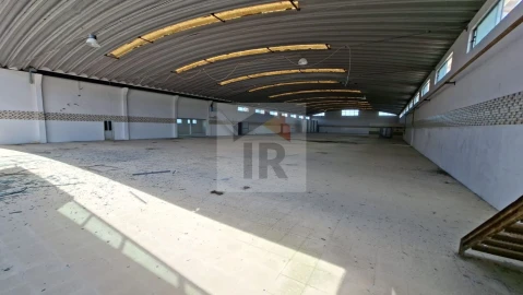 Loja para Venda em Caldas da Rainha - Santo Onofre e Serra do Bouro