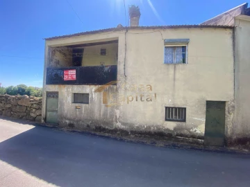 Moradia T3 para Venda em Constantim e Vale de Nogueiras