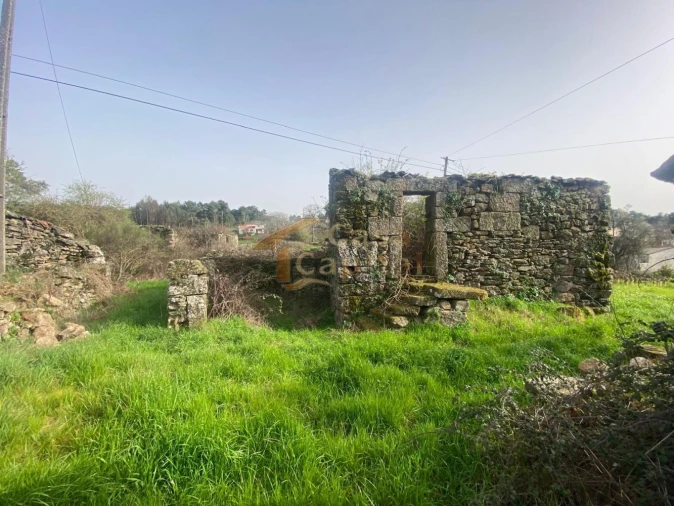 Moradia T3 para Venda em Mouçós e Lamares Foto 2