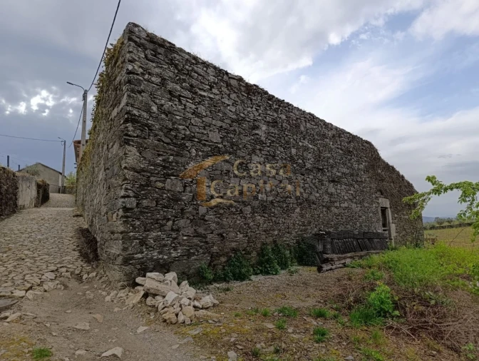 Moradia T3 para Venda em Provesende, Gouvães Douro, São Cristóvão Douro Foto 2