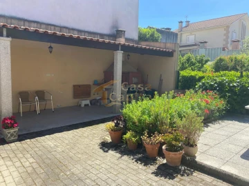 Moradia T4 para Venda em Nossa Senhora da Conceição, São Pedro e São Dinis