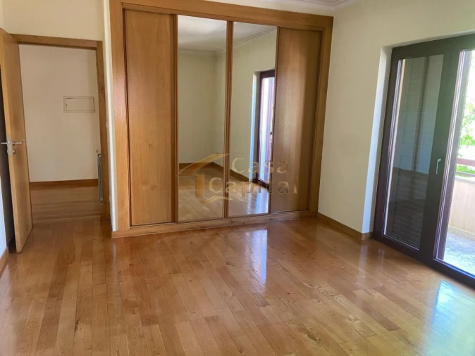 Moradia T4 para Venda em Nossa Senhora da Conceição, São Pedro e São Dinis Foto 23