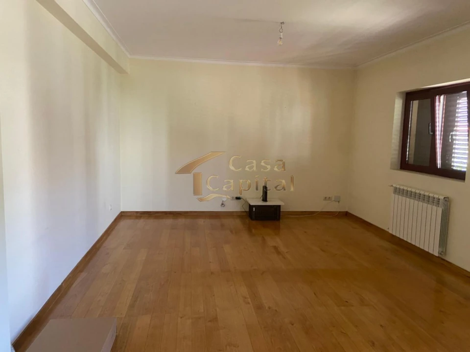 Moradia T4 para Venda em Nossa Senhora da Conceição, São Pedro e São Dinis Foto 4