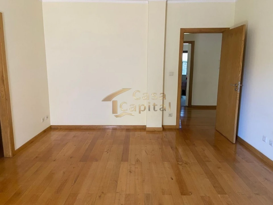 Moradia T4 para Venda em Nossa Senhora da Conceição, São Pedro e São Dinis Foto 24