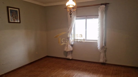 Moradia T3 para Venda em Parada de Cunhos
