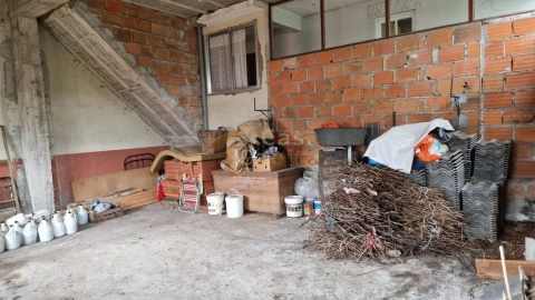 Moradia T3 para Venda em Parada de Cunhos