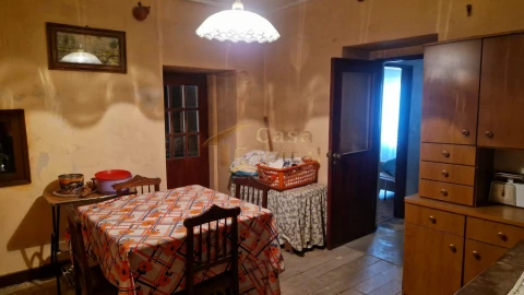 Moradia T3 para Venda em Parada de Cunhos