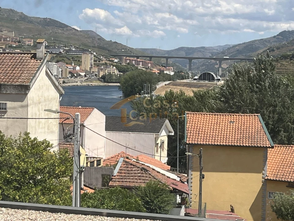 Loja para Venda em Peso da Régua e Godim Foto 3