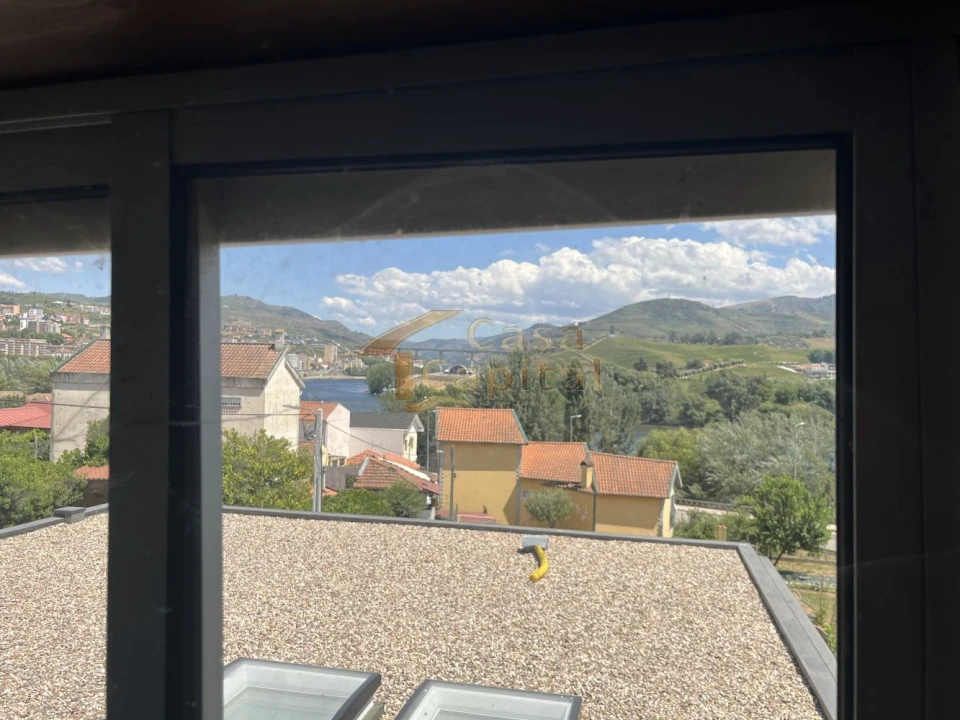 Loja para Venda em Peso da Régua e Godim Foto 4