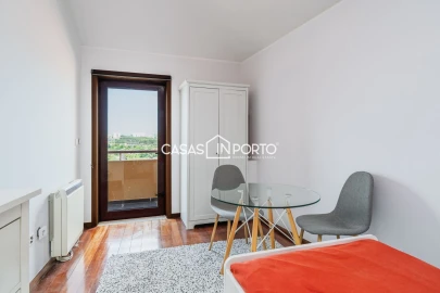 Apartamento T3 para Venda em Cedofeita, Santo Ildefonso, Sé, Miragaia, São Nicolau e Vitória