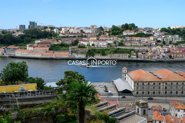 Apartamento T3 para Venda em Cedofeita, Santo Ildefonso, Sé, Miragaia, São Nicolau e Vitória Foto 45