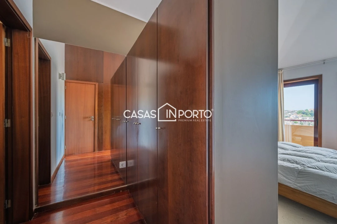 Apartamento T3 para Venda em Cedofeita, Santo Ildefonso, Sé, Miragaia, São Nicolau e Vitória Foto 28