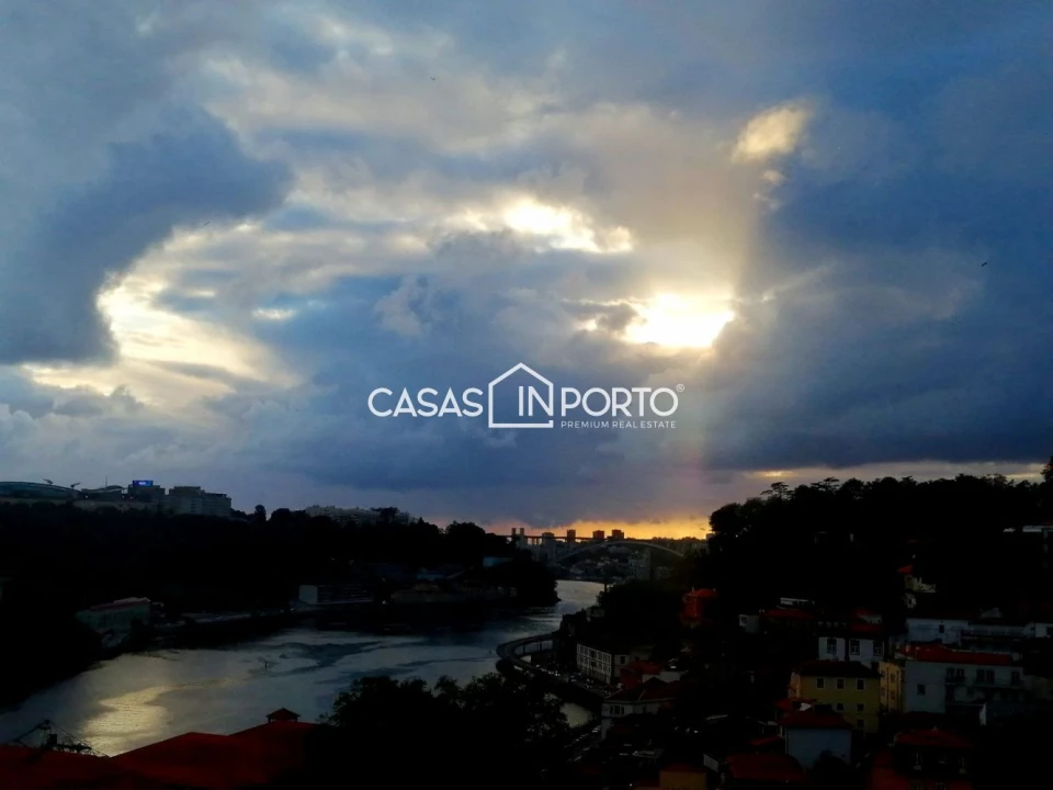 Apartamento T3 para Venda em Cedofeita, Santo Ildefonso, Sé, Miragaia, São Nicolau e Vitória Foto 42