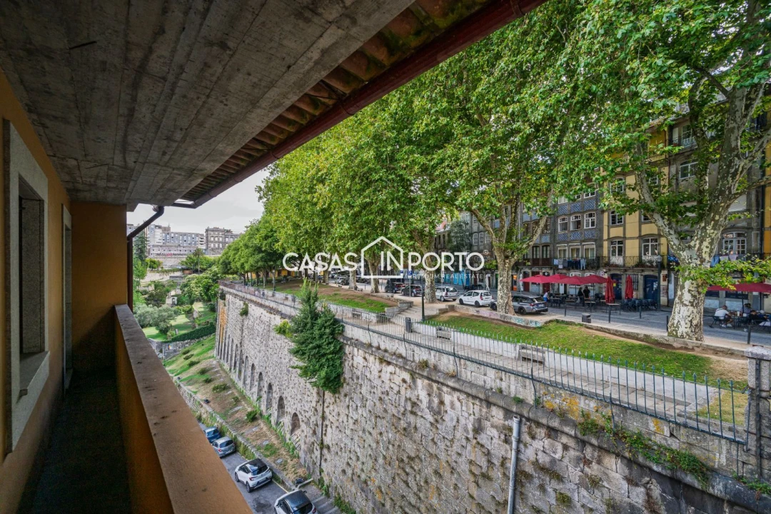 Apartamento T3 para Venda em Cedofeita, Santo Ildefonso, Sé, Miragaia, São Nicolau e Vitória Foto 38