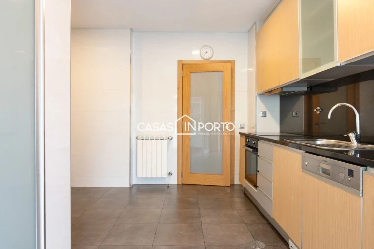 Apartamento T3 para Venda em Bonfim Foto 9