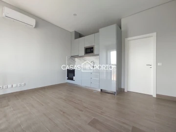 Apartamento T0 para Venda em Paranhos