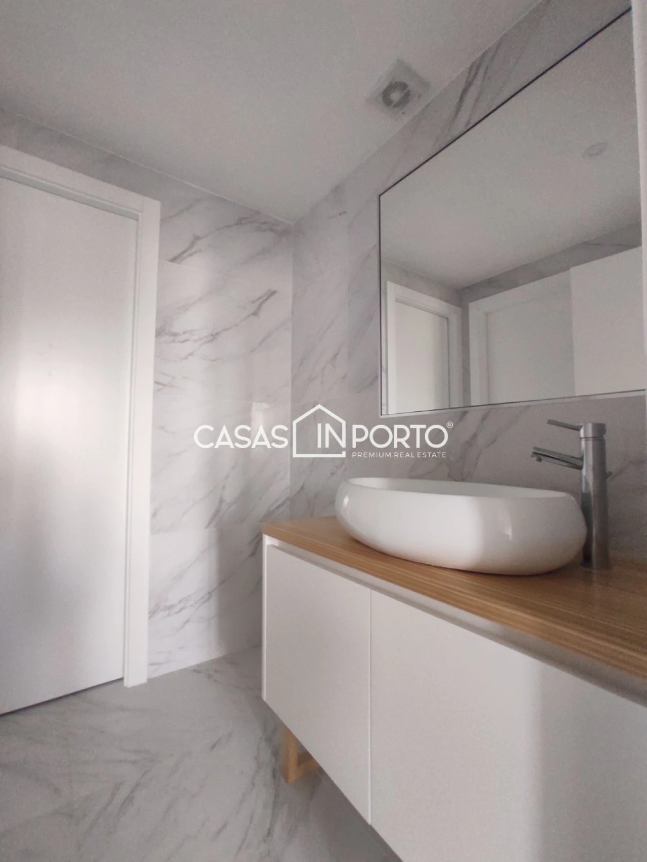 Apartamento T0 para Venda em Paranhos Foto 13