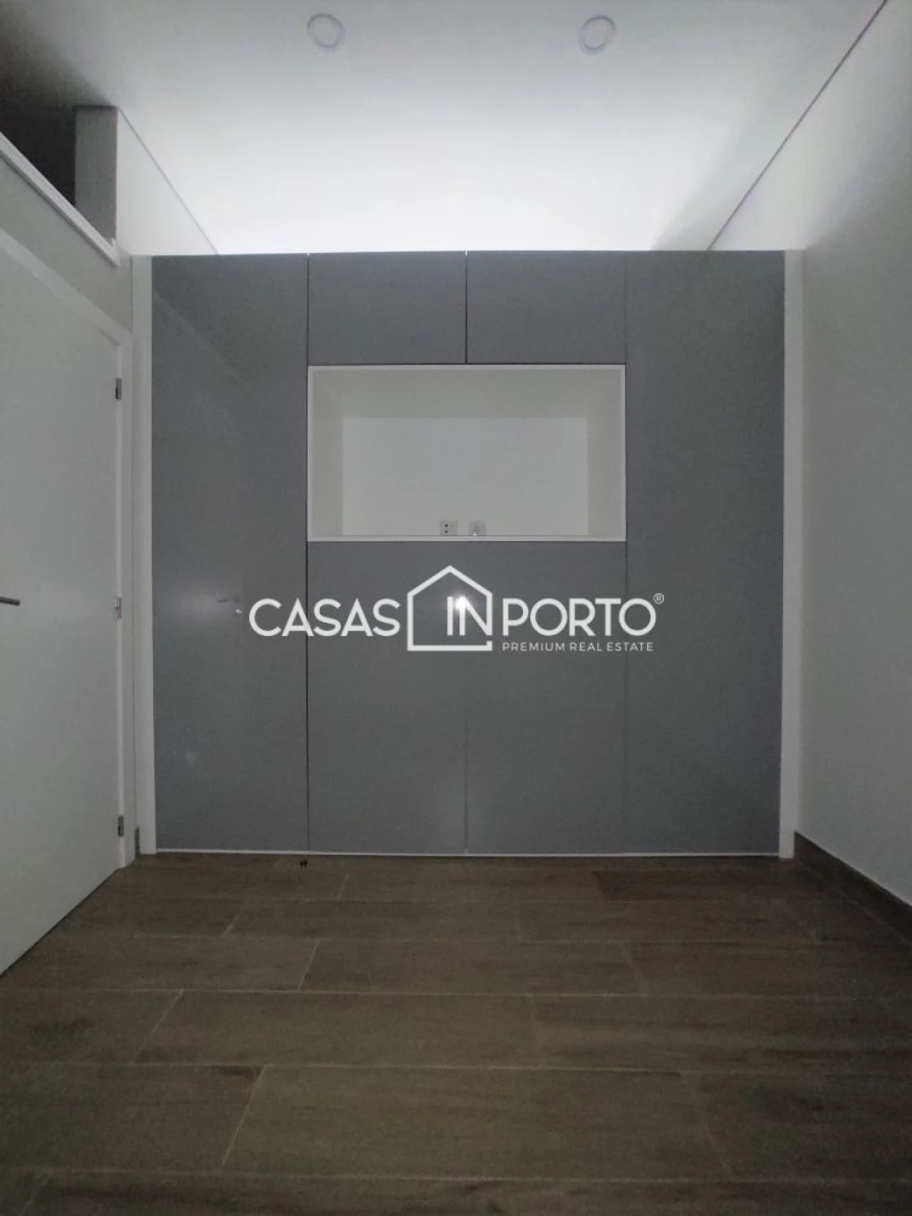 Apartamento T0 para Venda em Paranhos Foto 9