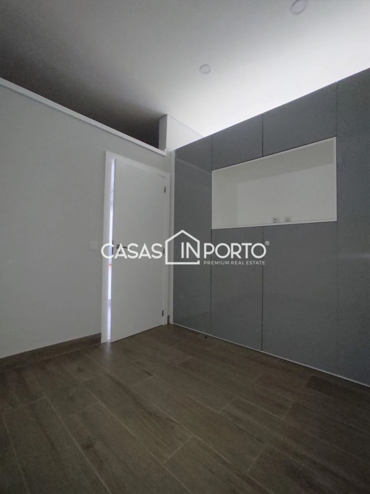 Apartamento T0 para Venda em Paranhos Foto 10
