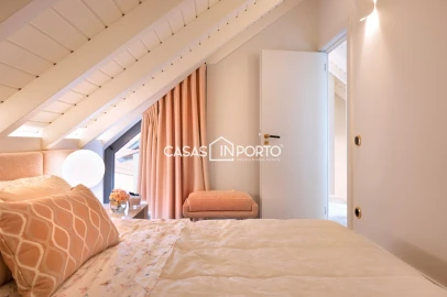 Apartamento T3 para Venda em Lordelo do Ouro e Massarelos