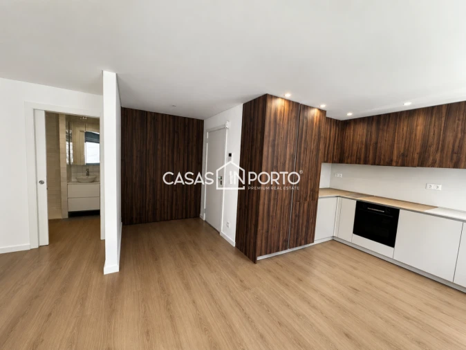 Apartamento T0 para Venda em Paranhos Foto 2
