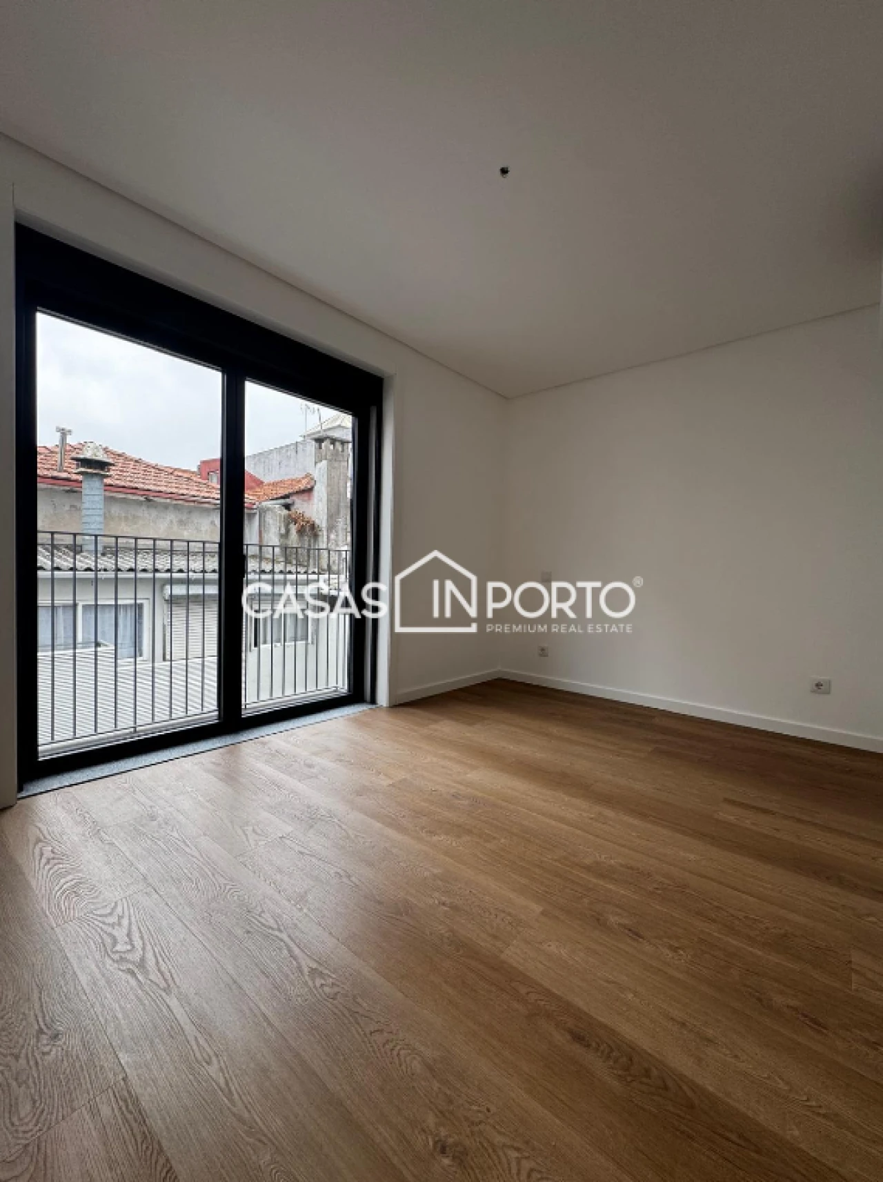 Apartamento T1 para Venda em Paranhos Foto 3