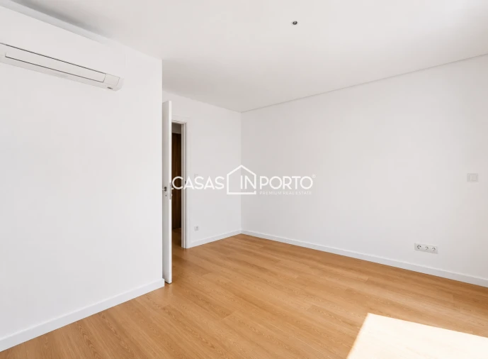 Apartamento T1 para Venda em Paranhos Foto 7