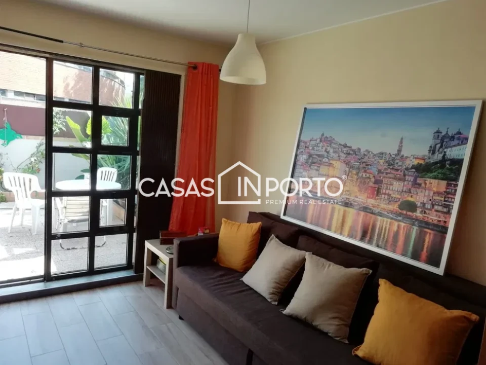 Apartamento T1 para Venda em Lordelo do Ouro e Massarelos Foto 7