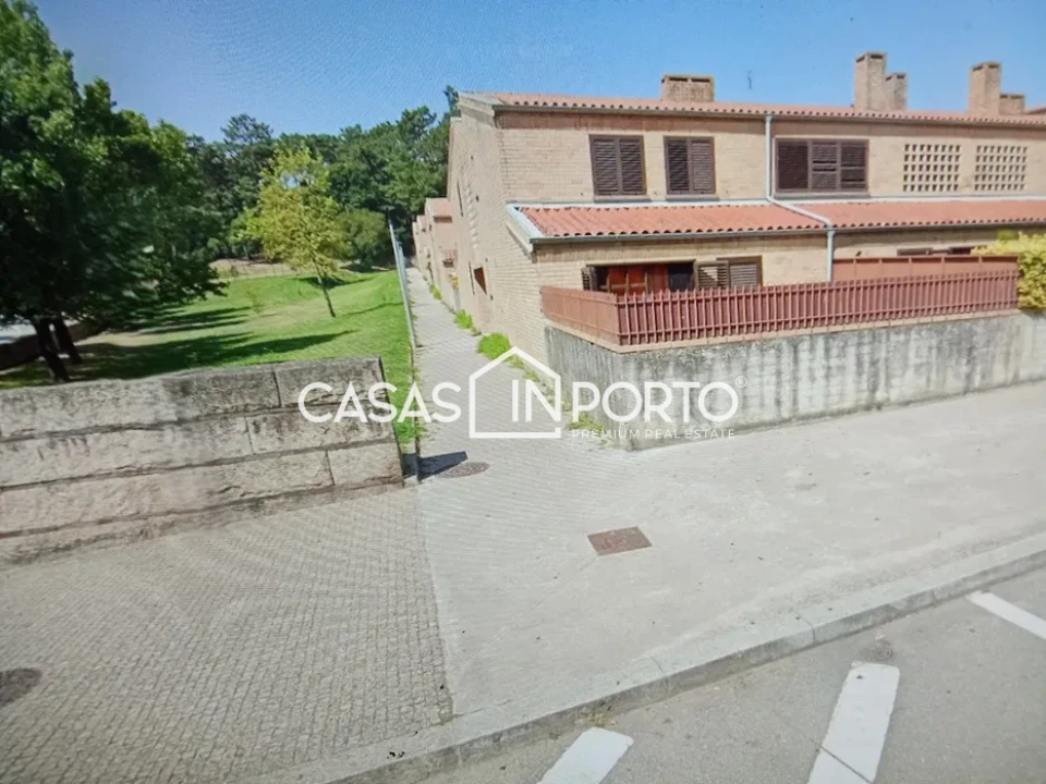 Apartamento T1 para Venda em Lordelo do Ouro e Massarelos Foto 1