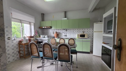 Moradia T5 para Venda em Lousã e Vilarinho