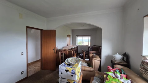 Moradia T5 para Venda em Lousã e Vilarinho