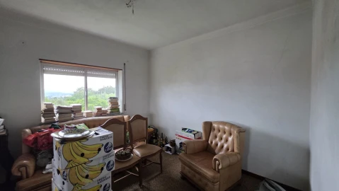 Moradia T5 para Venda em Lousã e Vilarinho