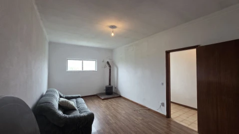 Moradia T5 para Venda em Lousã e Vilarinho
