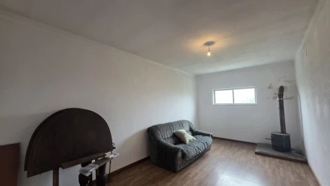 Moradia T5 para Venda em Lousã e Vilarinho
