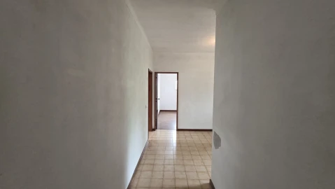 Moradia T5 para Venda em Lousã e Vilarinho