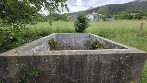 Moradia T5 para Venda em Lousã e Vilarinho