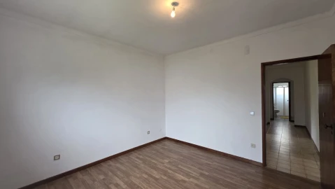 Moradia T5 para Venda em Lousã e Vilarinho