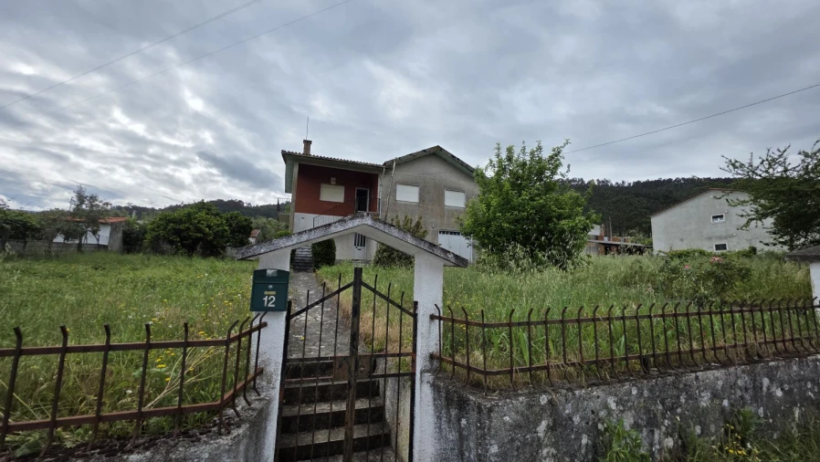 Moradia T5 para Venda em Lousã e Vilarinho Foto 4