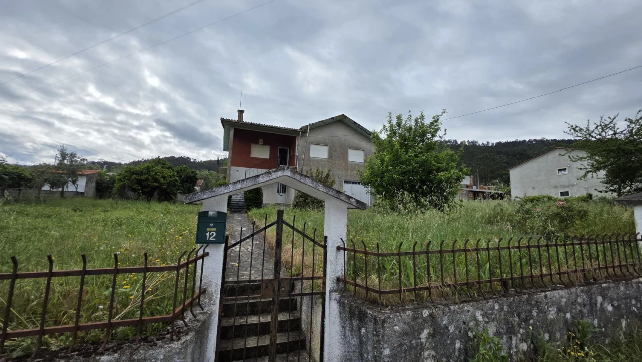 Moradia T5 para Venda em Lousã e Vilarinho Foto 4