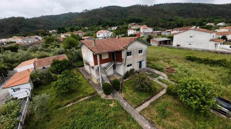 Moradia T5 para Venda em Lousã e Vilarinho