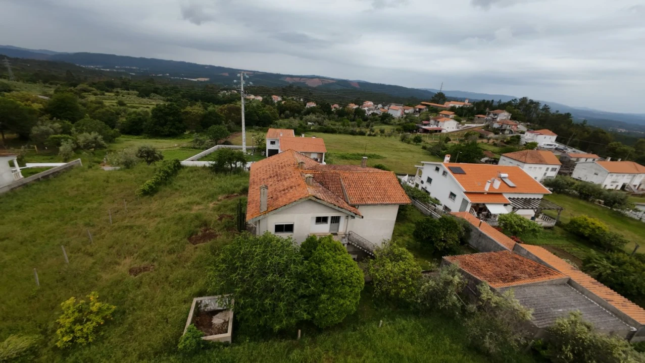 Moradia T5 para Venda em Lousã e Vilarinho Foto 57