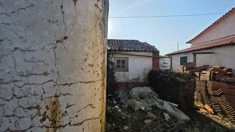 Moradia T2 para Venda em Aguas Belas