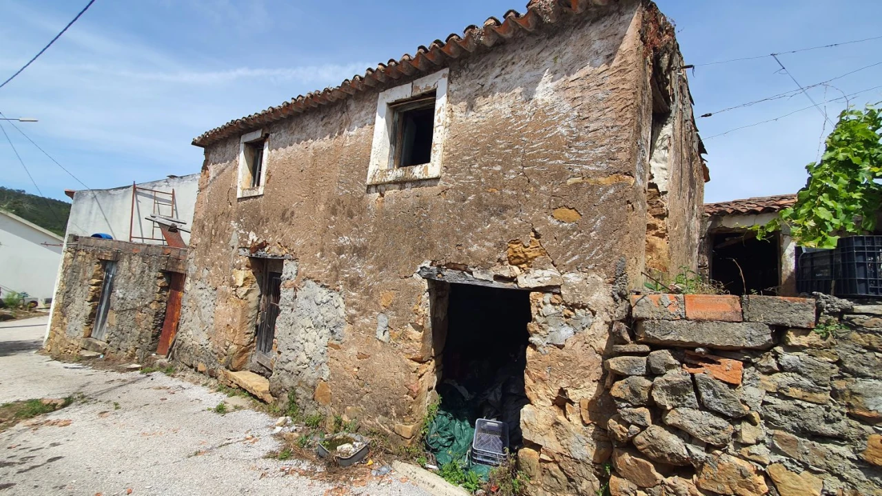Moradia T3 para Venda em Vila de Rei Foto 2