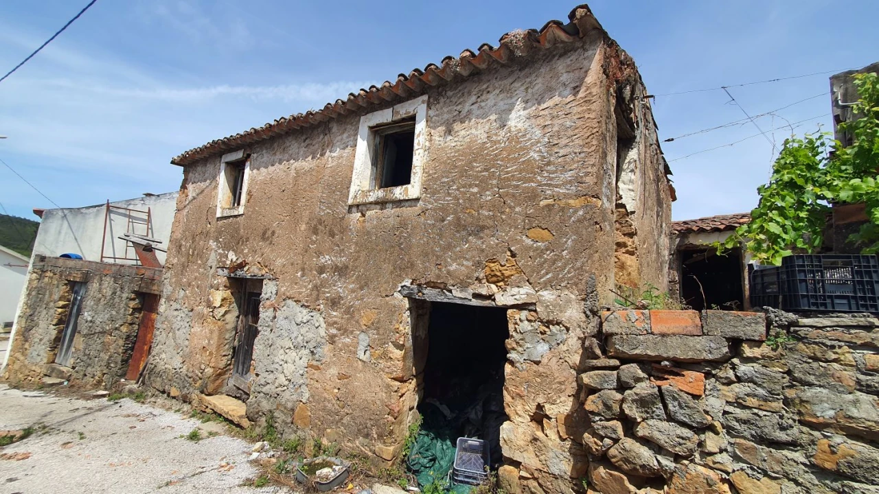 Moradia T3 para Venda em Vila de Rei Foto 1