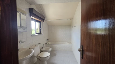 Moradia T4 para Venda em São João Baptista e Santa Maria dos Olivais