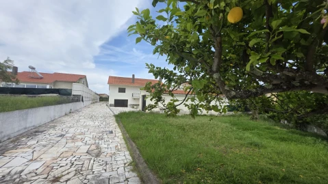 Moradia T4 para Venda em São João Baptista e Santa Maria dos Olivais