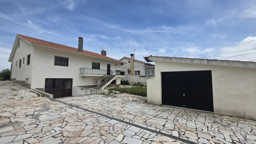 Moradia T4 para Venda em São João Baptista e Santa Maria dos Olivais Foto 7