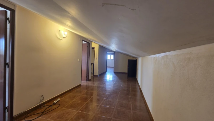 Moradia T4 para Venda em São João Baptista e Santa Maria dos Olivais Foto 30