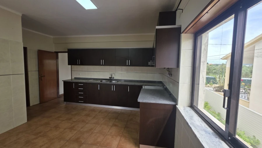 Moradia T4 para Venda em São João Baptista e Santa Maria dos Olivais Foto 10