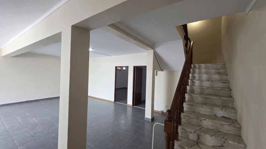 Moradia T4 para Venda em São João Baptista e Santa Maria dos Olivais Foto 36